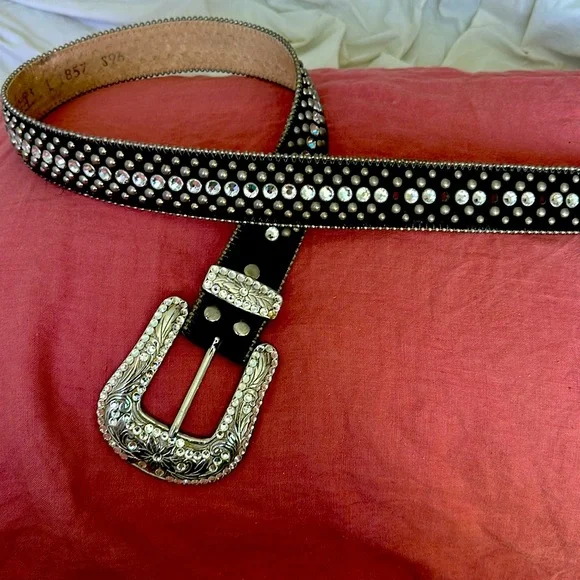B.B. SIMON WOMENS PONY HAIR SWAROVSKI CRYSTAL BELT b.b. Simon Blue Heart Pony Hair Crystal Belt – Dudes Boutique main image 3
